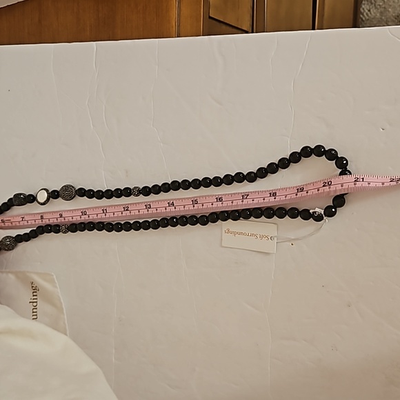 Soft Surrounding faceted black white pearl necklace nwot. - Picture 3 of 10